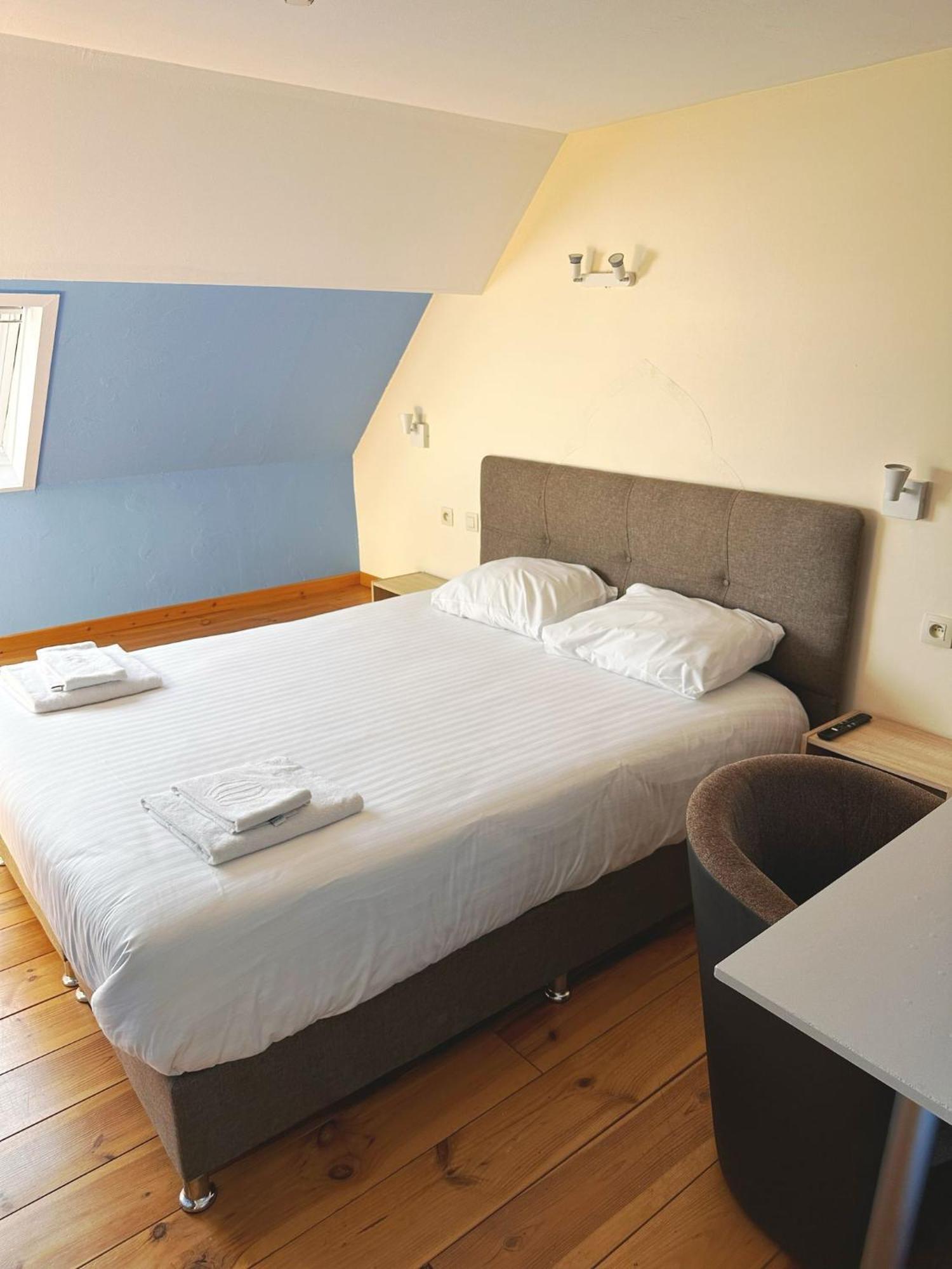 At-Pacific-Hotel Wavre Exterior foto